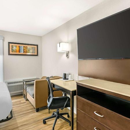 Quality Inn & Suites Sacramento Exterior foto