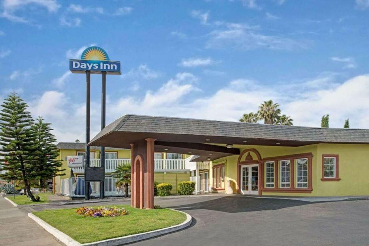 Quality Inn & Suites Sacramento Exterior foto